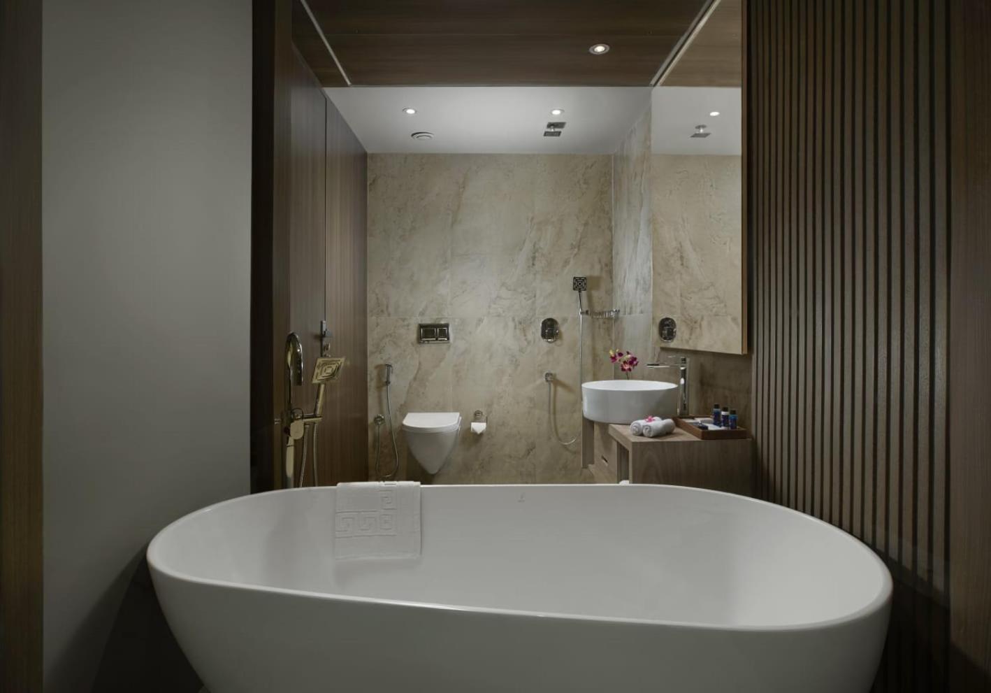 Royale Duplex Suite on Food Beverages SPA
